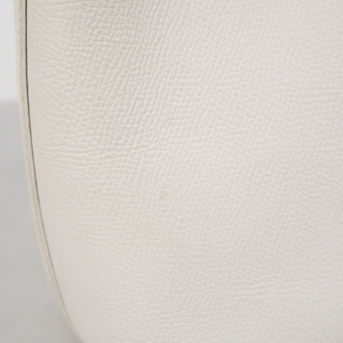 Chanel 1804 handbag - 16