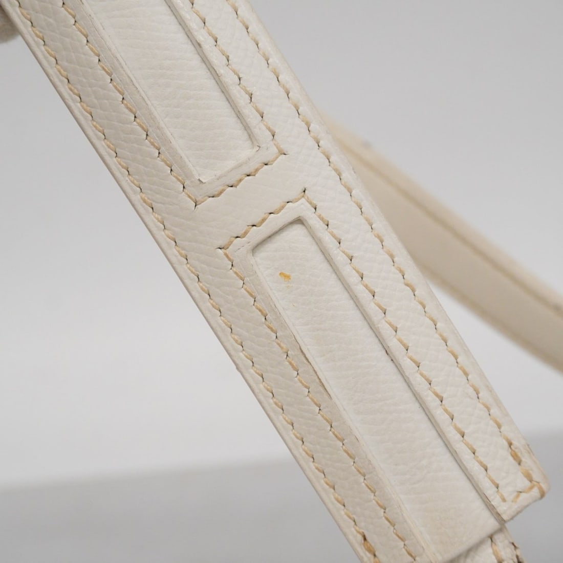 Chanel 1804 handbag - 17