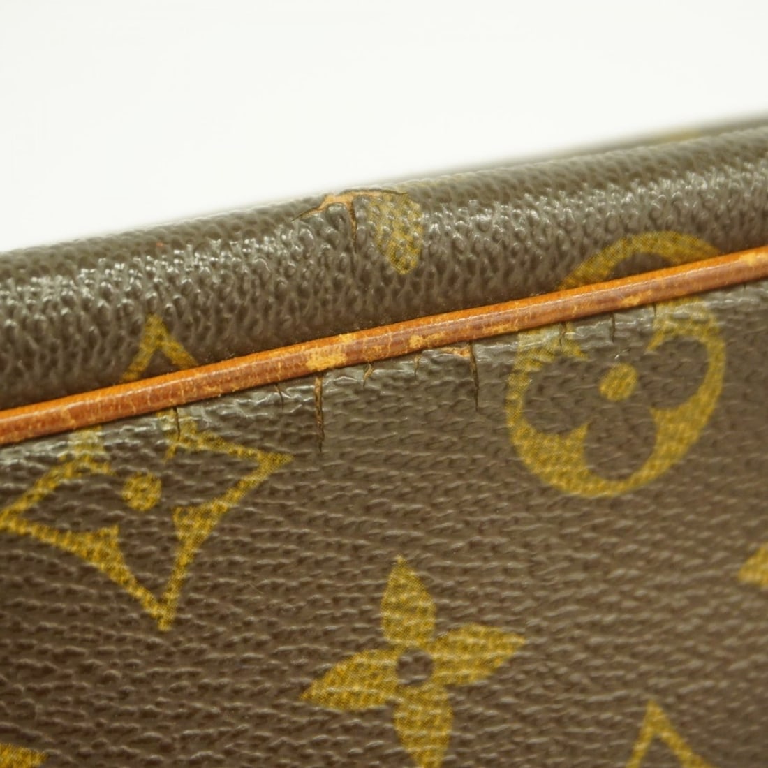 Tiffany Curved Ring - 10