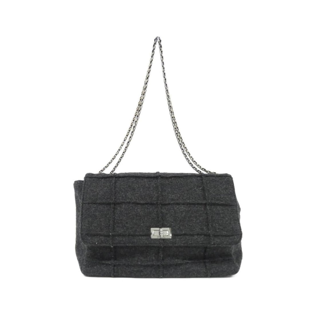 Chanel 13663 Shoulder Bag: --- Catalog ---Category: SizeSize (HxWxD): 20cm x 30cm x 8cm / 7.87'' x 11.81'' x 3.14''Category: DesignType: Shoulder bagColor: BlackGender: WomenMaterial: Wool Category: GeneralMPN: 13663Brand: