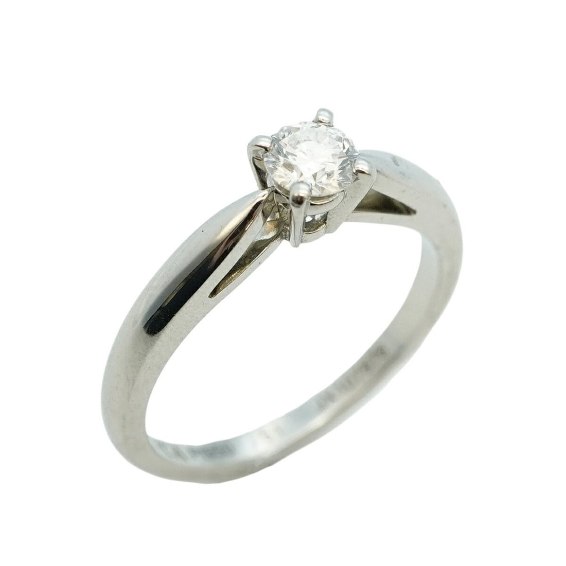 Van Cleef & Arpels Bonheur 1PD Pt950 Platinum Diamond Ring #51 Women's: --- Catalog ---Category: SizeUS Size: 6Brand Size: 51Category: DesignType: Band ringStone: DiamondGender: WomenMaterial: Platinum 950Category: GeneralBrand: Van Cleef & Arpels--- Item List ---Section: