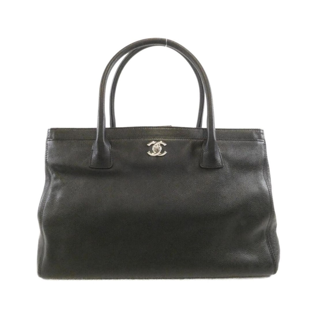 Chanel Executive Line 15206 Handbag: --- Catalog ---Category: SizeSize (HxWxD): 24cm x 36cm x 13cm / 9.44'' x 14.17'' x 5.11''Category: DesignType: HandbagColor: BlackGender: WomenMaterial: Leather Leather/Fur Type: CalfskinCategory: Gen