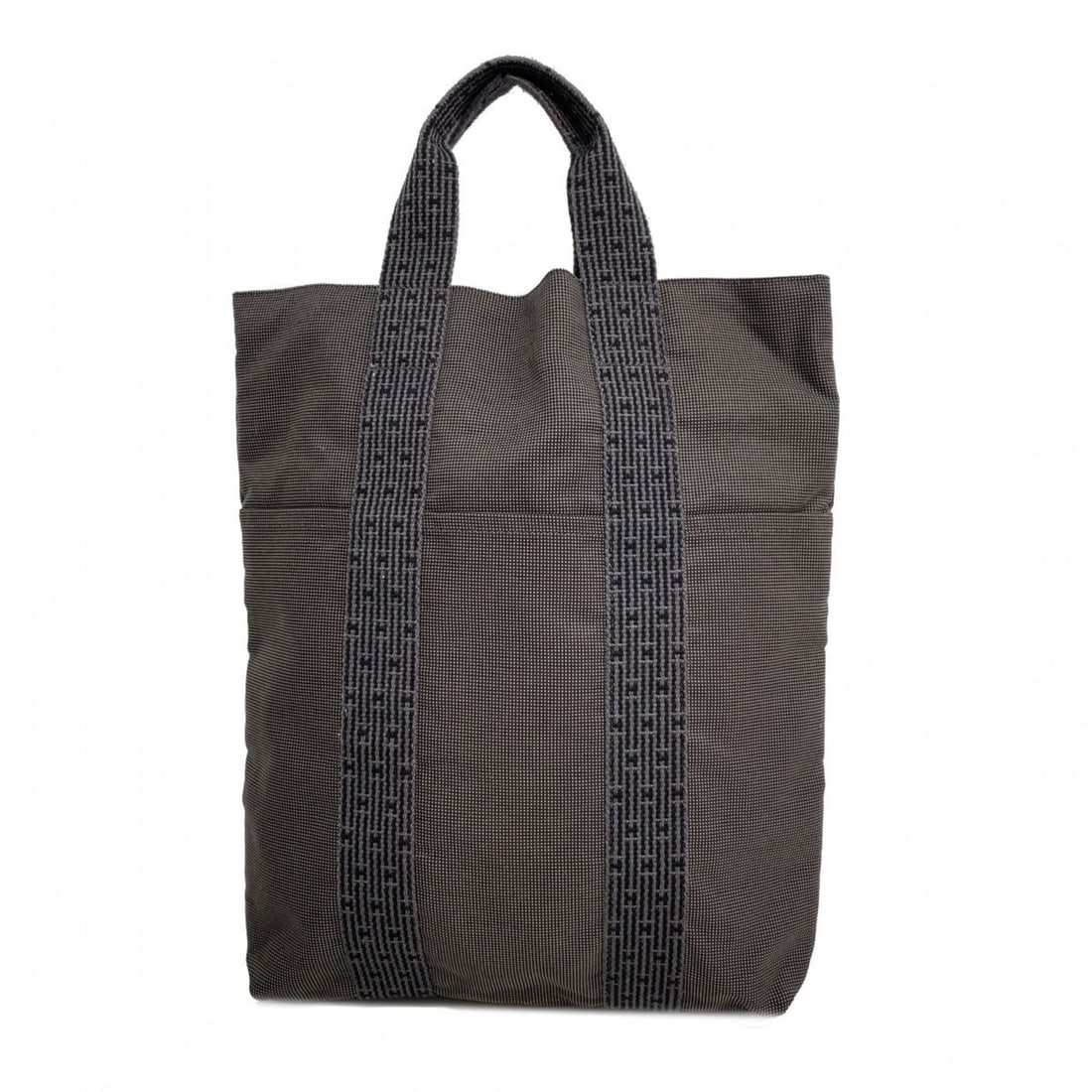 Hermes Hermès Airline Cabas Canvas Tote Bag, Gray, Women's: --- Catalog ---Category: SizeSize (HxWxD): 40cm x 28.5cm x 8cm / 15.74'' x 11.22'' x 3.14''Category: DesignType: Tote bagColor: GrayGender: WomenMaterial: Canvas Hardware Color: SilverCategory: Genera