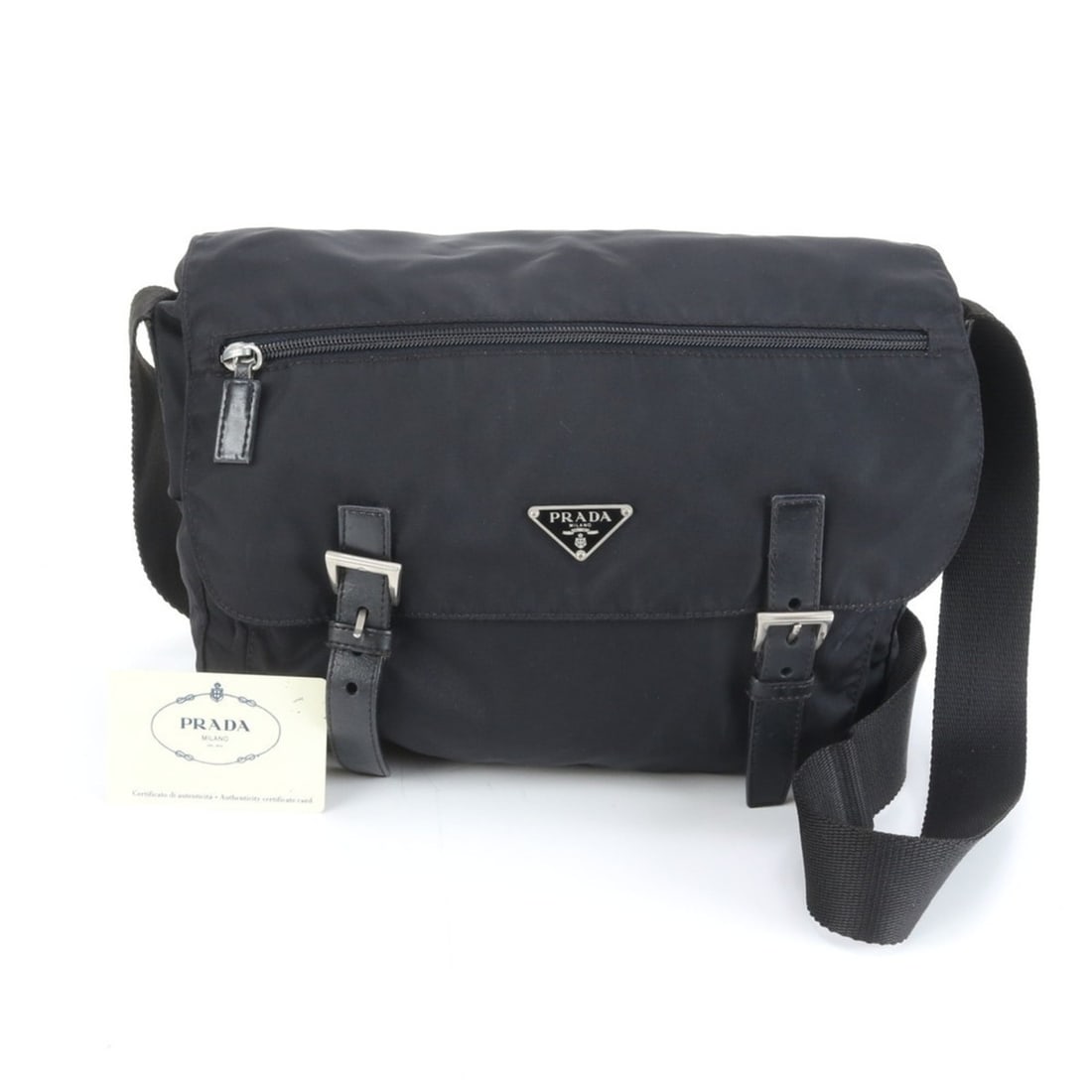 Prada Tessuto Nylon Triangle Logo Shoulder Bag BT6671 Men's with Guarantee Card: --- Catalog ---Category: SizeSize (HxWxD): 20cm x 29cm x 10cm / 7.87'' x 11.41'' x 3.93''Strap Length: 119cm / 46.85''Category: DesignType: Shoulder bagColor: BlackGender: MenMaterial: Nylon , Leather