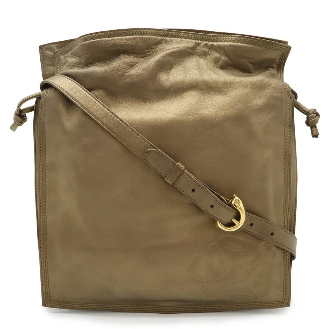 LOEWE Anagram Shoulder Bag in Metallic Bronze Leather: --- Catalog ---Category: SizeSize (HxWxD): 32.5cm x 27cm x 6cm / 12.79'' x 10.62'' x 2.36''Strap Length: 102cm / 40.15''Category: DesignType: Shoulder bagColor: Metallic bronzeGender: WomenMaterial: L