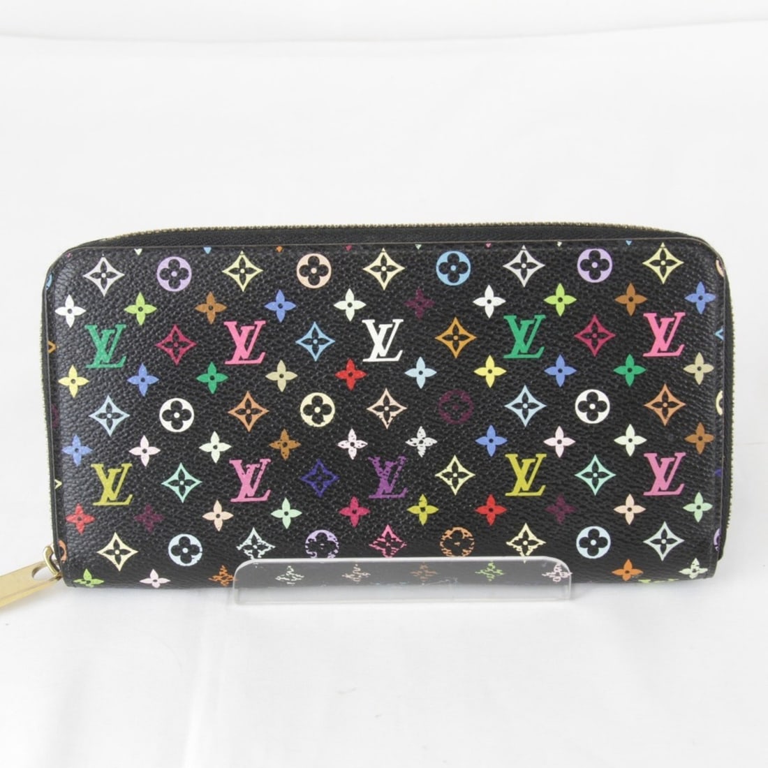 LOUIS VUITTON M60243/CA1121 Zippy Wallet, Monogram Multicolore, Lavender, Women's: --- Catalog ---Category: SizeSize (HxWxD): 10cm x 20cm x 1.5cm / 3.93'' x 7.87'' x 0.59''Category: DesignType: Long wallet (bi-fold)Color: PurpleGender: WomenClosure: ZipperMaterial: Monogram Multicol