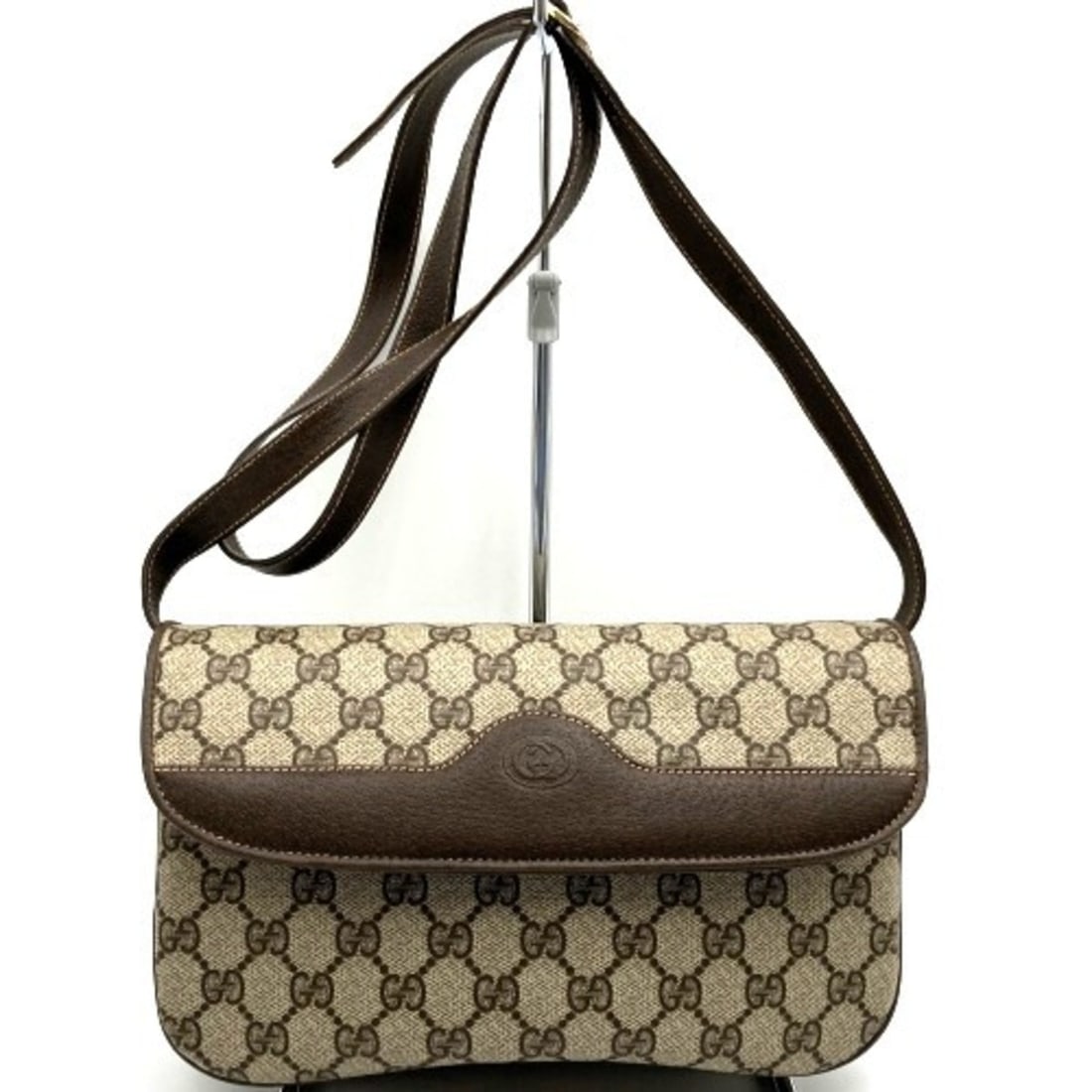 GUCCI Old Gucci 004 106 0024 Shoulder Bag GG Supreme Canvas Brown Women's: --- Catalog ---Category: SizeWeight: 580g / 1.27lb.Size (HxWxD): 16cm x 26cm / 6.29'' x 10.23''Category: DesignType: Shoulder bagColor: BrownGender: WomenMaterial: GG Supreme Category: GeneralBrand: G