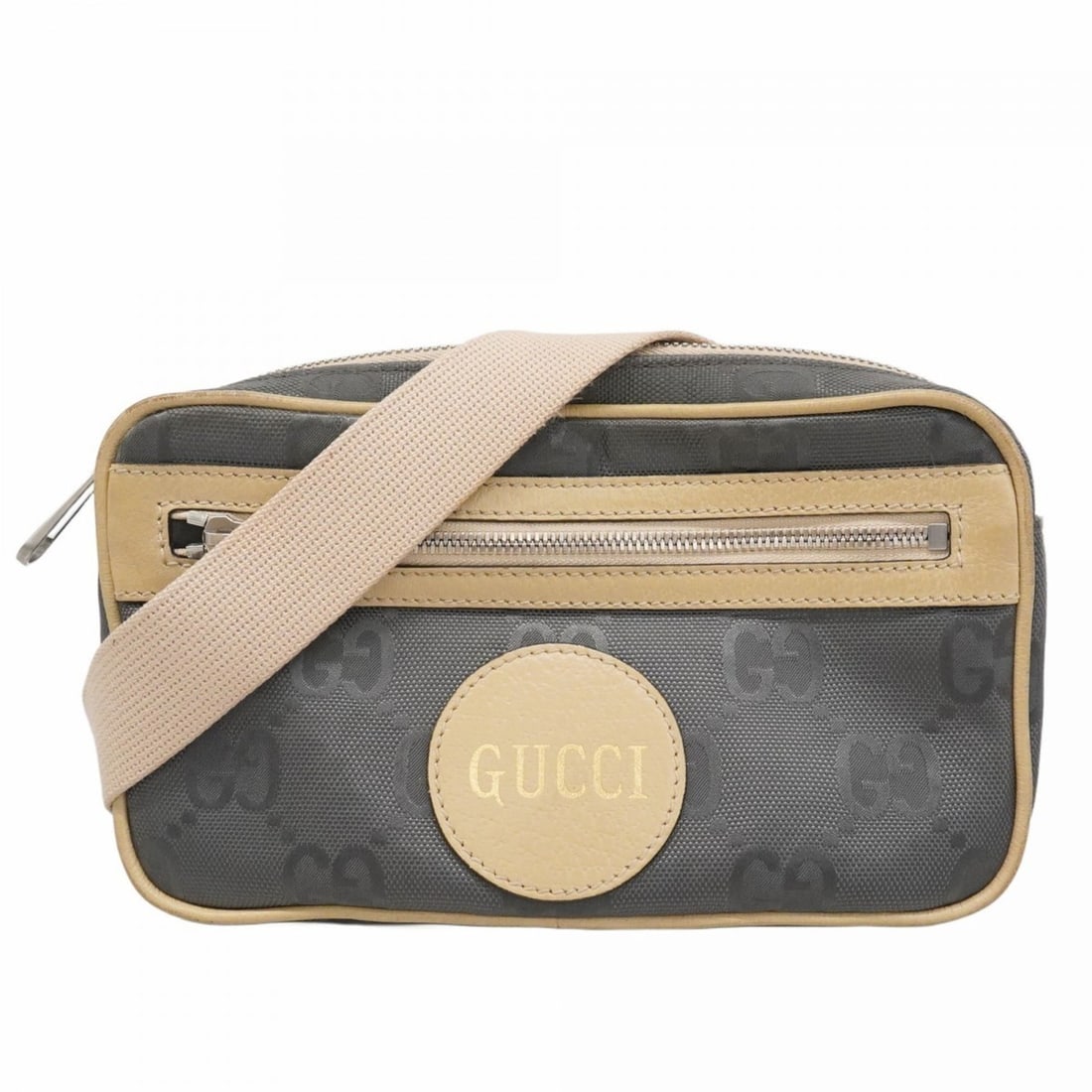 Gucci Off the Grid Waist Bag 631641 Nylon Gray Beige Men's: --- Catalog ---Category: SizeSize (HxWxD): 13cm x 24cm x 4.5cm / 5.11'' x 9.44'' x 1.77''Category: DesignType: Fanny packColor: Beige, GrayGender: MenMaterial: Nylon Hardware Color: SilverCategory: Ge