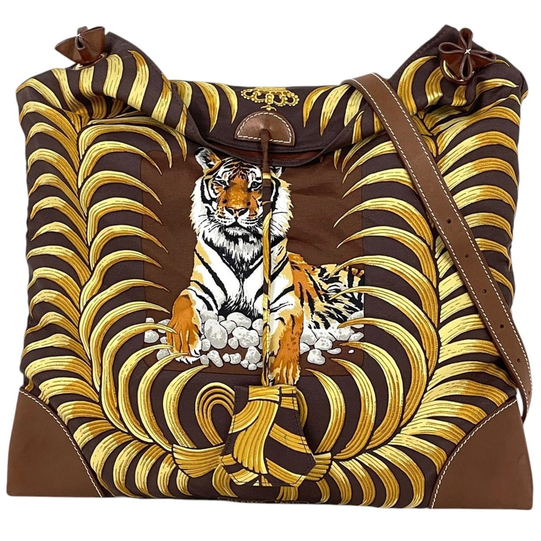 Hermes Hermès Silky City PM Tiger Royal Shoulder Bag in Brown and Yellow, Size L, Women's: --- Catalog ---Category: SizeSize (HxWxD): 33cm x 32.5cm x 1cm / 12.99'' x 12.79'' x 0.39''Category: DesignType: Shoulder bagColor: Brown, YellowGender: WomenMaterial: Leather , Silk Category: General