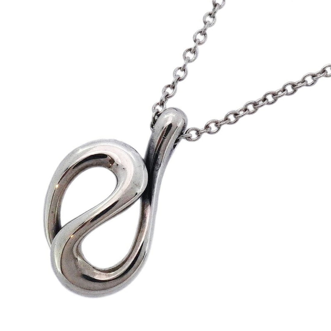 Tiffany Wave Necklace in Silver 925 for Women: --- Catalog ---Category: SizePendant Size: 17.2mm x 9.8mm / 0.67'' x 0.38''Neck Circumference: 40.5 cm / 15.94''Category: DesignGender: WomenMaterial: Silver 925Necklace Type: NecklaceCategory: Genera