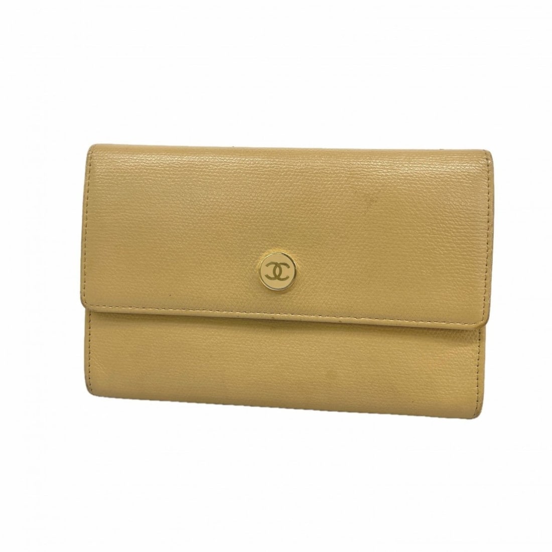 Chanel Coco Button Leather Wallet Beige Women's: --- Catalog ---Category: SizeSize (HxWxD): 10cm x 15cm x 1.5cm / 3.93'' x 5.9'' x 0.59''Category: DesignType: Wallet (bi-fold)Color: BeigeGender: WomenMaterial: Leather Category: GeneralBrand: