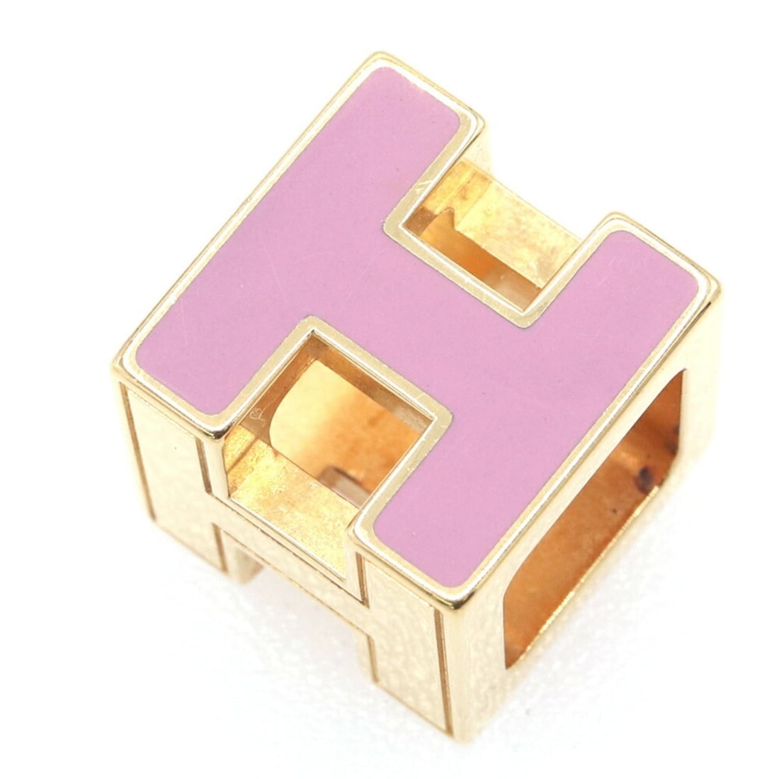 Hermes Hermès H Cube Pendant Necklace in Gold, Pink Metal, and Enamel: --- Catalog ---Category: SizePendant Size: 12mm x 12mm / 0.47'' x 0.47''Category: DesignColor: Gold, PinkGender: WomenMaterial: Enamel, MetalNecklace Type: PendantCategory: GeneralBrand: Hermes--- Ite