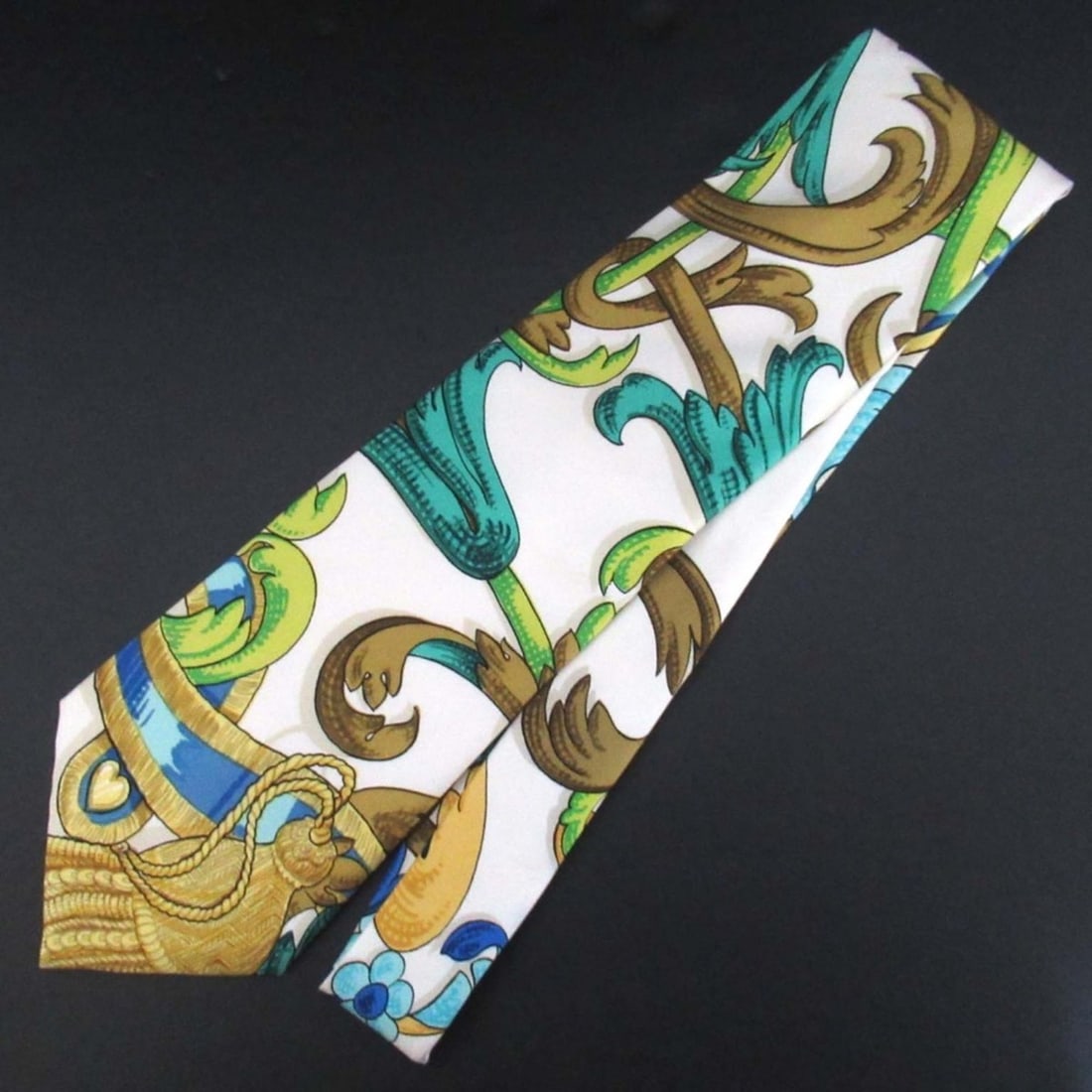 HERMES Men's Scarf-Patterned Silk Tie in White (1 of 10)