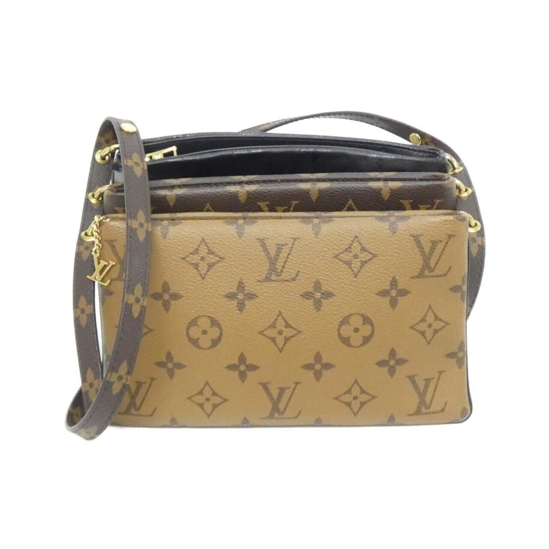 Louis Vuitton Monogram Pochette LV3 M45412 Shoulder Bag: --- Catalog ---Category: SizeWeight: 420g / 14.81oz.Size (HxWxD): 12cm x 21cm x 2cm / 4.72'' x 8.26'' x 0.78''Strap Length: 62cm - 105cm / 24.4'' - 41.33''Category: DesignType: Pochette, Shoulder bagC