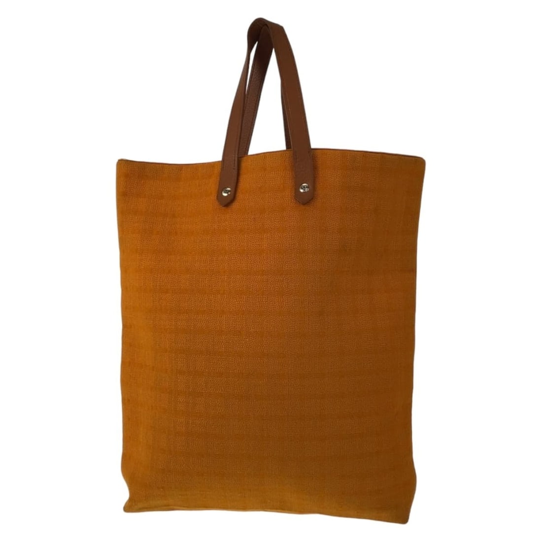 HERMES Amedaba Diago GM Canvas and Leather Tote Bag in Orange, Brown, Silver Hardware. A4 Size: --- Catalog ---Category: SizeSize (HxWxD): 40cm x 36cm x 6cm / 15.74'' x 14.17'' x 2.36''Category: DesignType: Handbag, Tote bagColor: Brown, OrangeGender: WomenMaterial: Canvas , Leather Category: Ge
