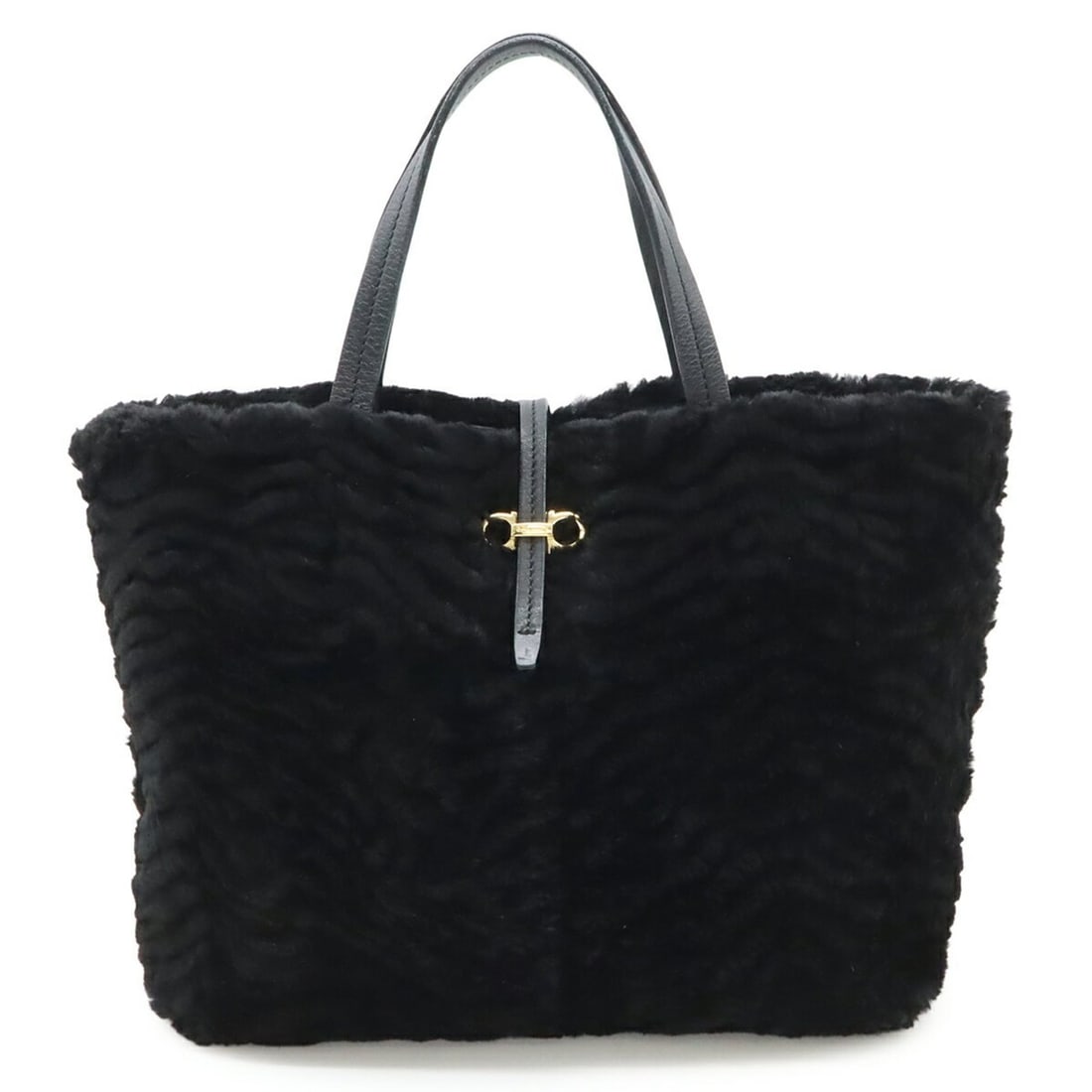 Salvatore Ferragamo Gancini handbag tote bag in black with fur FJ-21 D415: --- Catalog ---Category: SizeSize (HxWxD): 25cm x 11cm / 9.84'' x 4.33''Category: DesignType: Handbag, Tote bagColor: BlackGender: WomenMaterial: Fur , Leather Category: GeneralMPN: FJ-21 D415Brand: S