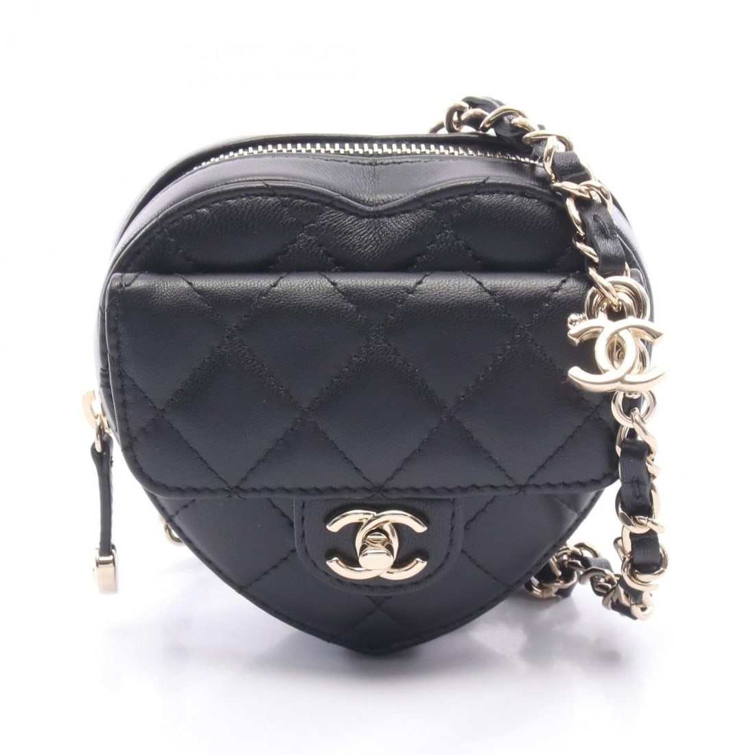 CHANEL Heart Chain Clutch Bag, Matelasse Shoulder Leather, Women's, Black, AP2784: --- Catalog ---Category: SizeSize (HxWxD): 12cm x 17cm x 4cm / 4.72'' x 6.69'' x 1.57''Category: DesignType: Clutch bag, Shoulder bagColor: BlackGender: WomenMaterial: Leather Hardware Color: GoldCate