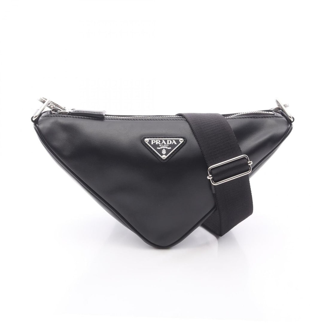 Prada Triangle Shoulder Bag, Leather, Women's, Black, 2VH155: --- Catalog ---Category: SizeSize (HxWxD): 16cm x 29cm x 10cm / 6.29'' x 11.41'' x 3.93''Category: DesignType: Shoulder bagColor: BlackGender: WomenMaterial: Leather Category: GeneralMPN: 2VH155Brand:
