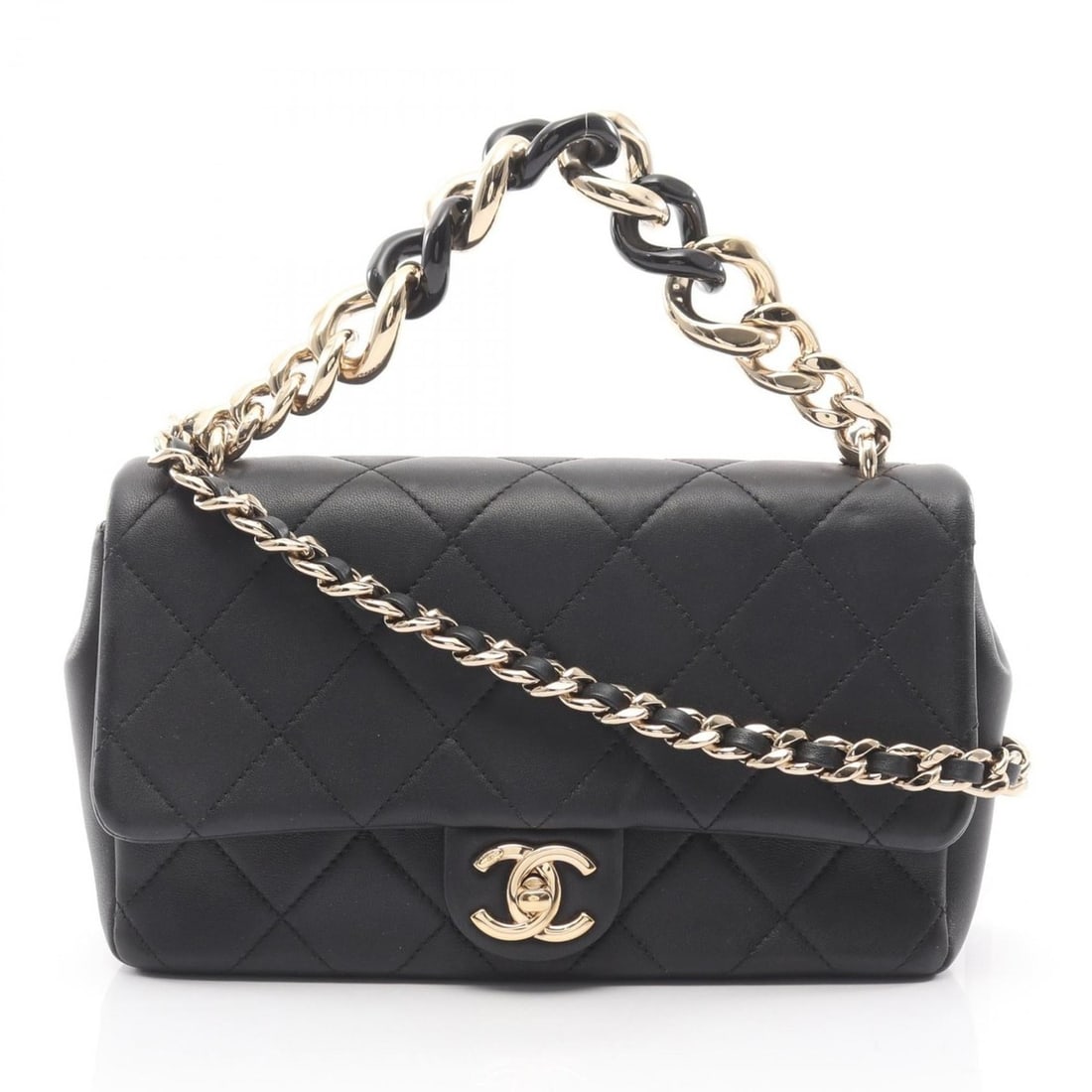 CHANEL Matelasse Shoulder Bag, Lambskin Leather, Women's, Black: --- Catalog ---Category: SizeSize (HxWxD): 14cm x 23cm x 6cm / 5.51'' x 9.05'' x 2.36''Category: DesignType: Shoulder bagColor: BlackGender: WomenMaterial: Leather Leather/Fur Type: LambskinCategory: