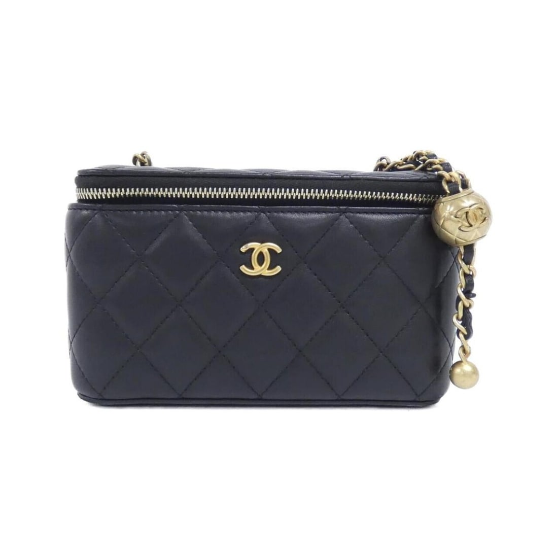 Chanel AP2303 Shoulder Bag: --- Catalog ---Category: SizeSize (HxWxD): 10cm x 16cm x 8cm / 3.93'' x 6.29'' x 3.14''Category: DesignType: Shoulder bagColor: BlackGender: WomenMaterial: Leather Hardware Color: Matte