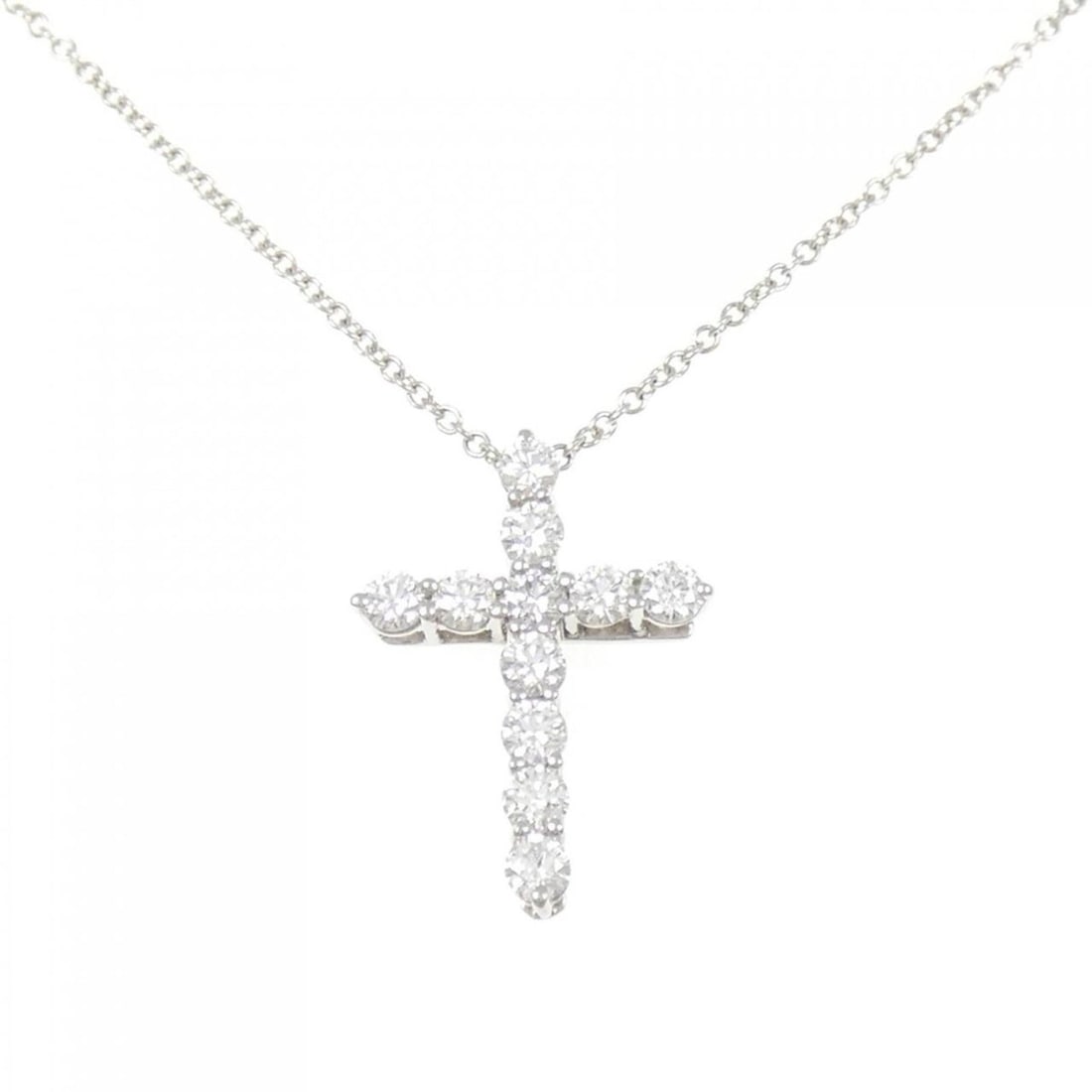 Tiffany small cross necklace: --- Catalog ---Category: SizePendant Size: 18.2mm x 12.8mm / 0.71'' x 0.5''Neck Circumference: 41 cm / 16.14''Category: DesignStone: DiamondGender: WomenMaterial: Platinum 950Pendant Type: