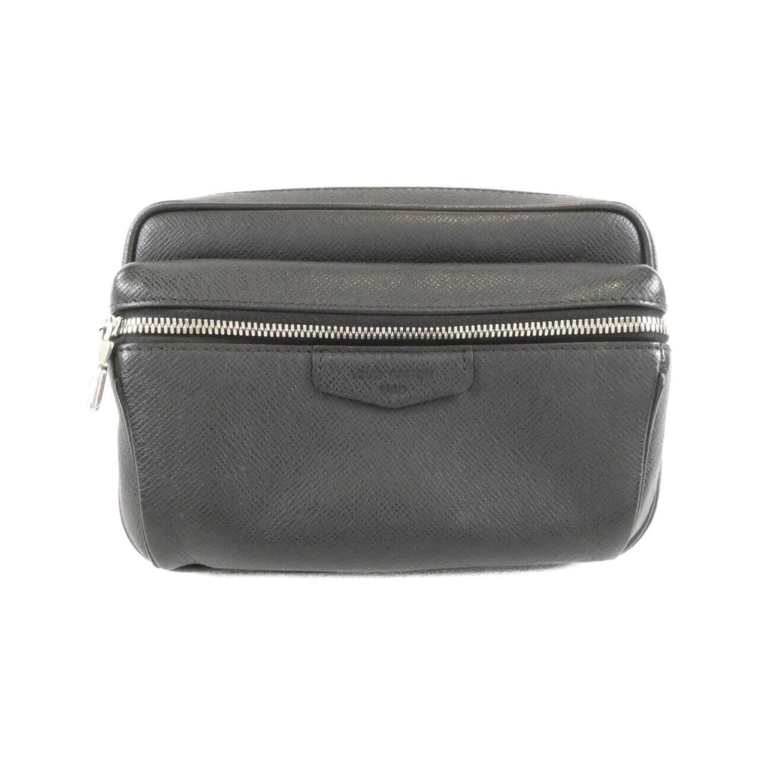 Louis Vuitton Taiga Bumbag Outdoor M33438 Shoulder Bag: --- Catalog ---Category: SizeWeight: 400g / 14.1oz.Size (HxWxD): 16cm x 21cm x 7cm / 6.29'' x 8.26'' x 2.75''Strap Length: 99cm / 38.97''Category: DesignType: Shoulder bagColor: BlackGender: