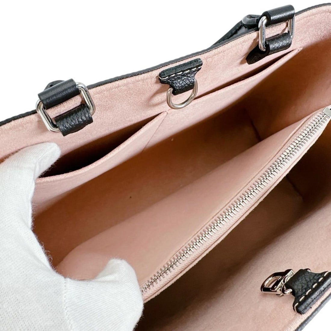 Gucci Interlocking G Necklace - 14