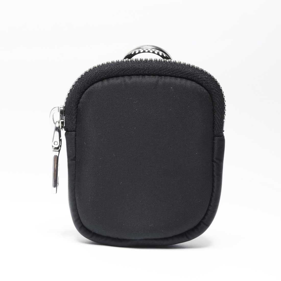 Prada PRADA Nylon Mini Pouch Black: --- Catalog ---Category: SizeSize (HxWxD): 9cm x 7cm x 1.5cm / 3.54'' x 2.75'' x 0.59''Category: DesignType: PouchColor: BlackGender: Women,MenMaterial: Nylon Category: GeneralBrand: Prada--- Item Lis