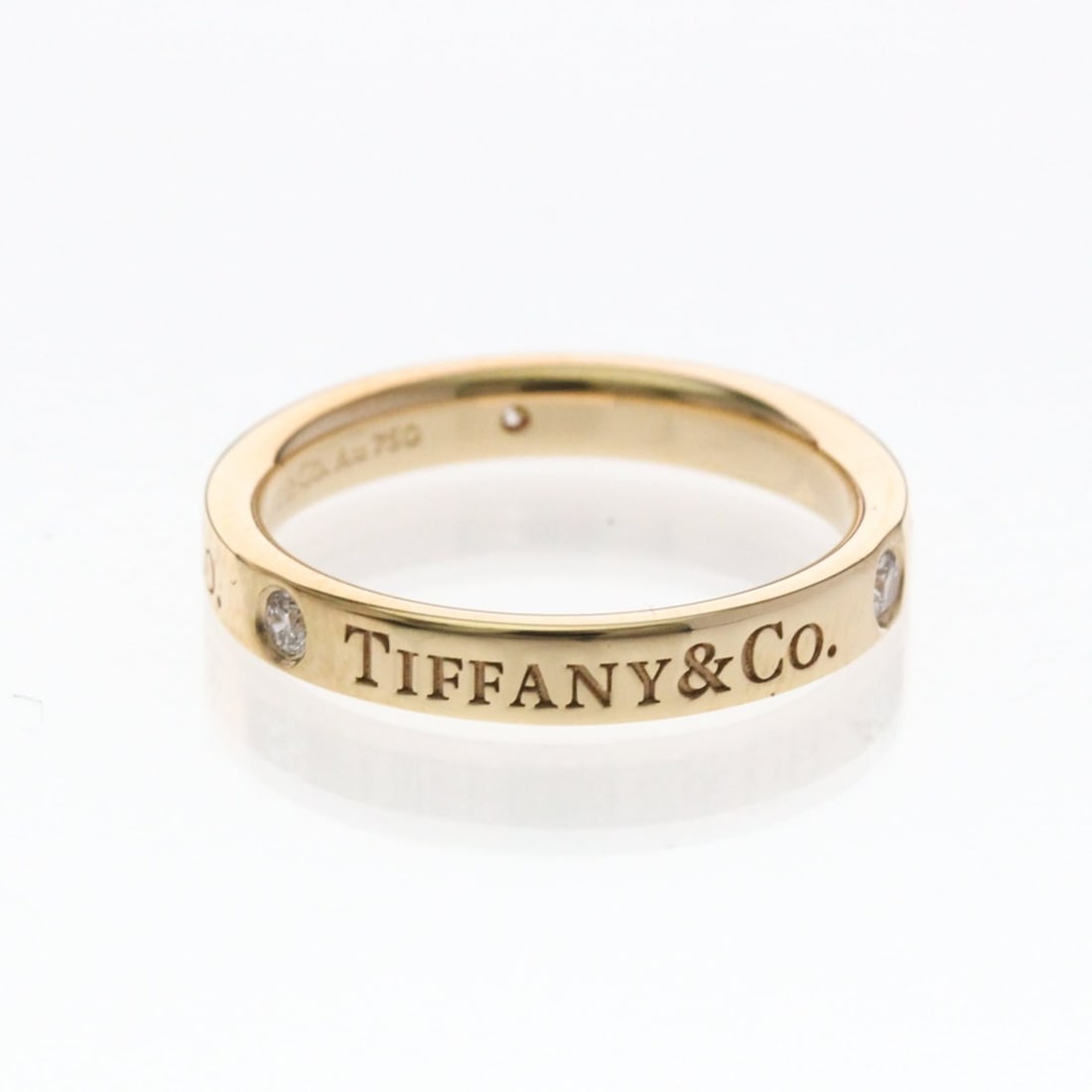 Tiffany Flat Band Ring With Diamonds Pink Gold (18K) Fashion Diamond Band Ring Pink Gold: --- Catalog ---Category: SizeWidth: 3mm / 0.12''Weight: 3.3g / 0.11oz.JP Size: 9US Size: 5Category: DesignType: Band ringColor: Pink goldMetal: GoldStone: DiamondStyle: FashionGender: Women,MenMateria