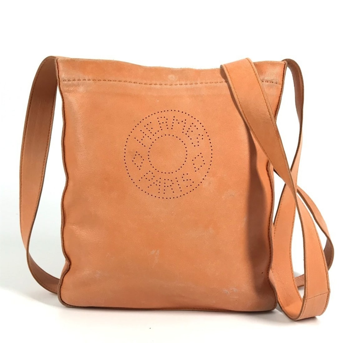 HERMES Hermès Perforated Logo Crude Cell Crossbody Bag Pochette Shoulder Leather Men's Women's: --- Catalog ---Category: SizeSize (HxWxD): 22cm x 18cm x 1.5cm / 8.66'' x 7.08'' x 0.59''Category: DesignType: Pochette, Shoulder bagColor: OrangeGender: Men,WomenMaterial: Leather Category: GeneralBr