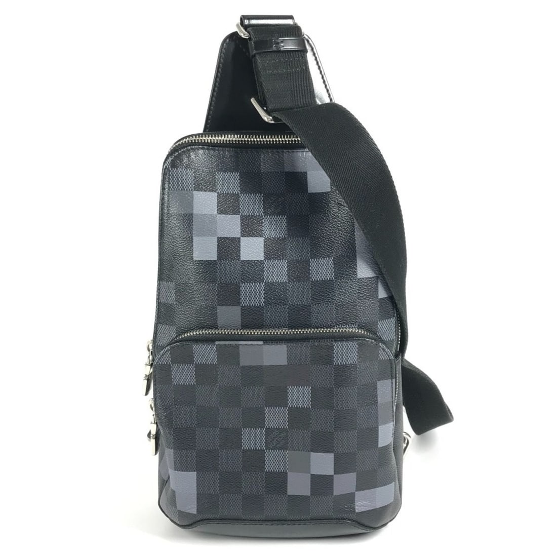 LOUIS VUITTON N40068 Damier Graphite Pixel Avenue Sling Bag, Shoulder Crossbody Canvas, Black, Men's: --- Catalog ---Category: SizeSize (HxWxD): 28cm x 18.5cm / 11.02'' x 7.28''Category: DesignType: Shoulder bag, Sling bagColor: BlackGender: Men,WomenMaterial: Damier Graphite Category: GeneralMPN: N40