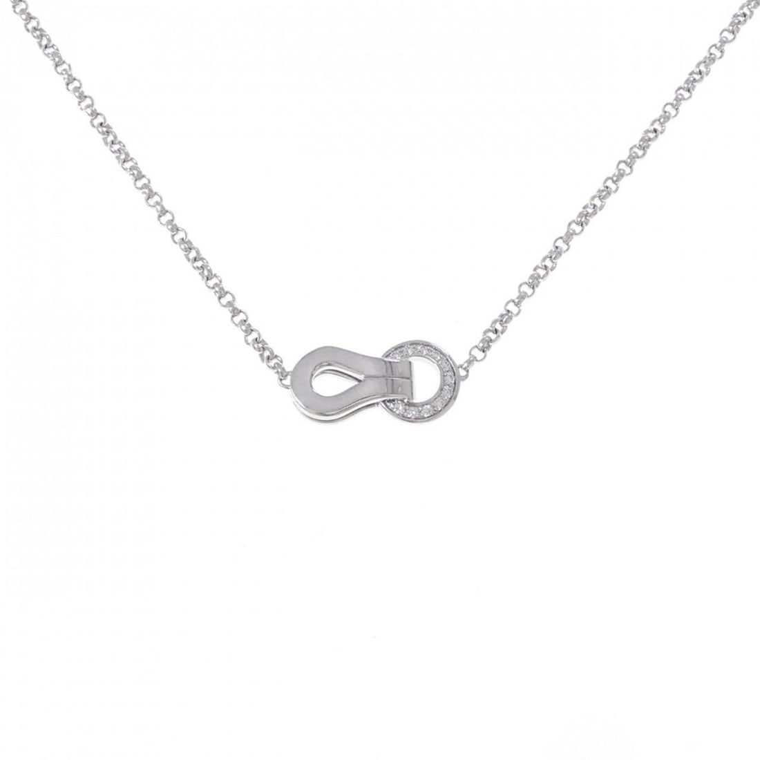 Cartier Agraffe Necklace: --- Catalog ---Category: SizePendant Size: 6.9mm x 13.5mm / 0.27'' x 0.53''Neck Circumference: 38 cm - 41 cm / 14.96'' - 16.14''Category: DesignStone: DiamondGender: WomenMaterial: White gold (18K)Pen