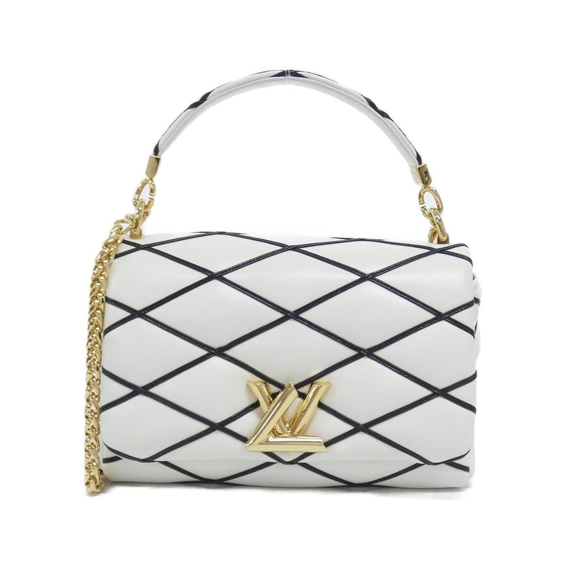 Louis Vuitton GO-14 MM M22890 Shoulder Bag: --- Catalog ---Category: SizeSize (HxWxD): 16cm x 23cm x 10cm / 6.29'' x 9.05'' x 3.93''Category: DesignType: Shoulder bagColor: Blanc, NoirGender: Men,WomenMaterial: Leather Hardware Color:
