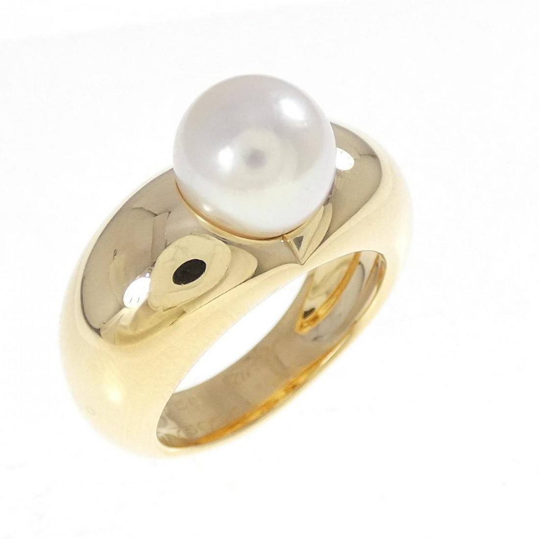 Cartier Juliet Ring 8.8mm: --- Catalog ---Category: SizeUS Size: 7.5Brand Size: 55Category: DesignType: Band ringGender: Women,MenMaterial: Yellow gold (18K)Category: GeneralBrand: Cartier--- Item List ---Section: