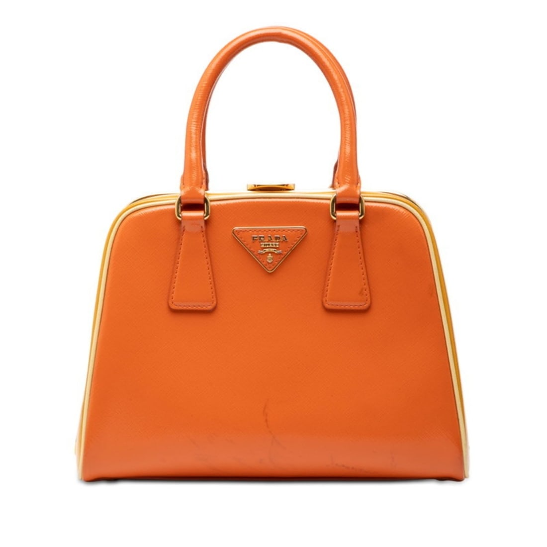 Prada Triangle Logo Plate Handbag in Orange Papaya Rosso Patent Leather for Women: --- Catalog ---Category: SizeSize (HxWxD): 19.5cm x 25.5cm x 10cm / 7.67'' x 10.03'' x 3.93''Category: DesignType: HandbagColor: OrangeGender: WomenMaterial: Patent leather Category: GeneralBrand: