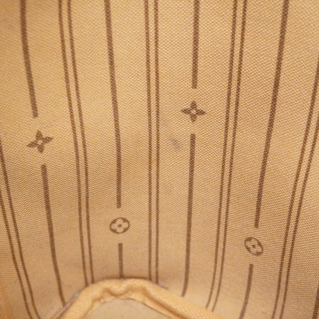 Cartier C de Ring - 17