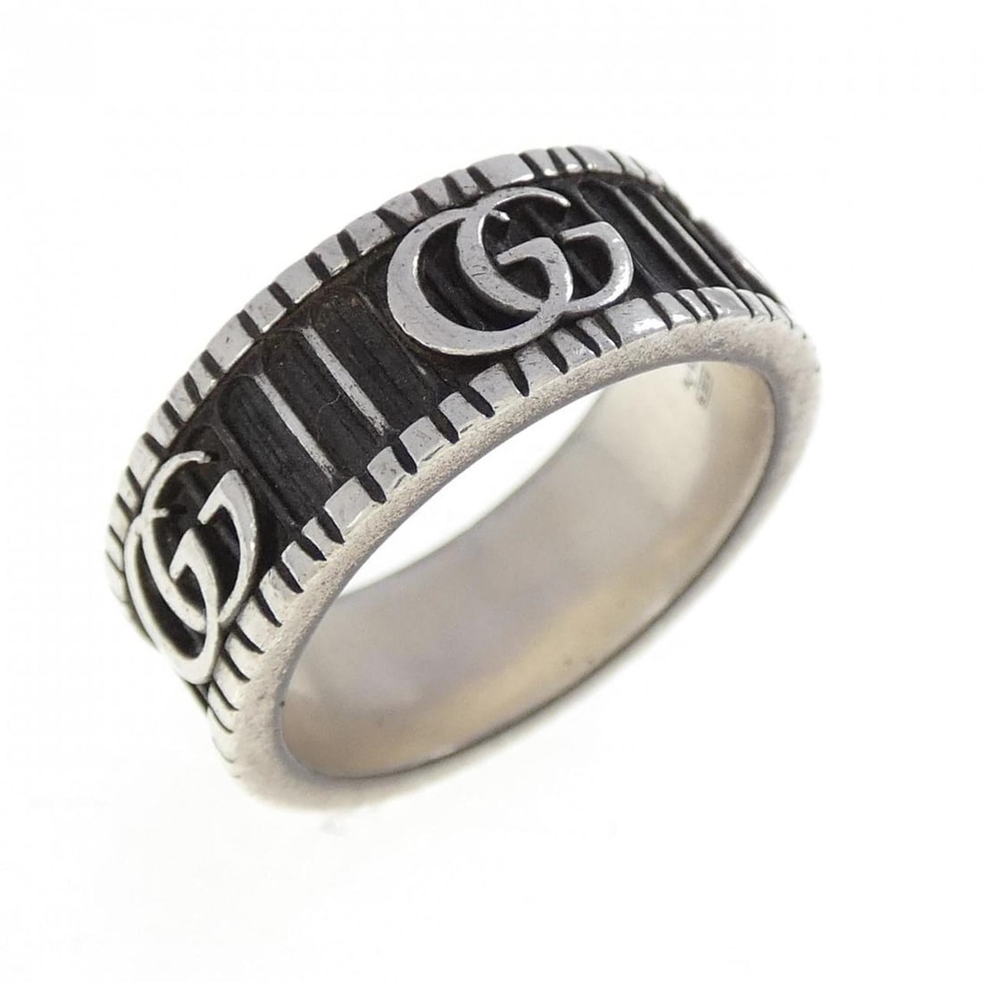 Gucci Double G Ring: --- Catalog ---Category: SizeJP Size: 17.0US Size: 8.5Category: DesignType: Band ringGender: Men,WomenMaterial: Silver 925Category: GeneralMPN: 551899 J8400 0811Brand: Gucci--- Item List ---Section: