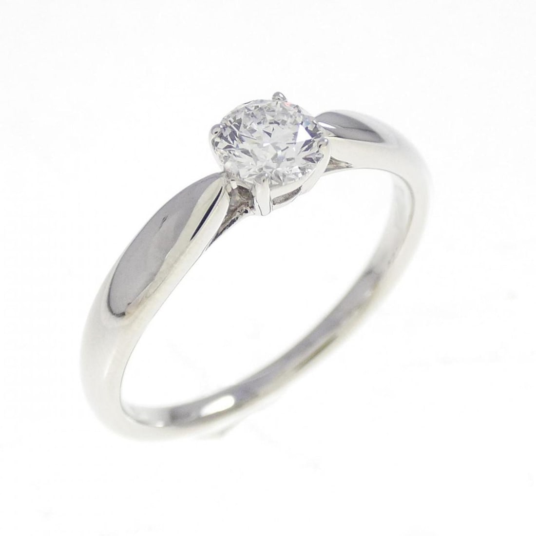 Tiffany Harmony Ring 0.27CT F VS2 3EXT: --- Catalog ---Category: SizeJP Size: 9.0US Size: 5Category: DesignType: Band ringStone: DiamondGender: WomenMaterial: Platinum 950Category: GeneralBrand: Tiffany--- Item List ---Section: ConditionRan