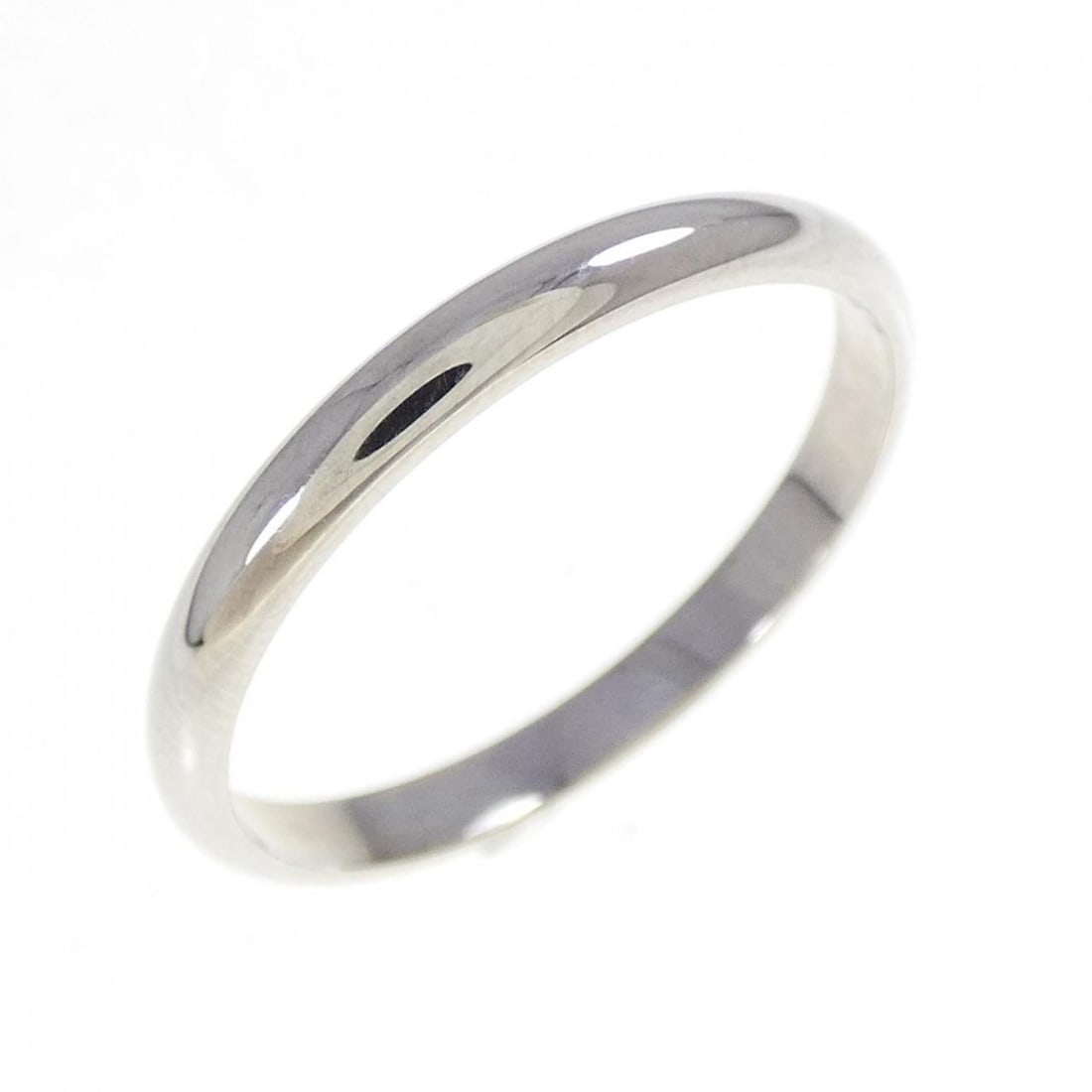 Cartier Wedding Ring: --- Catalog ---Category: SizeUS Size: 9Brand Size: 58Category: DesignType: Band ringGender: Women,MenMaterial: Platinum 950Category: GeneralMPN: B4012500Brand: Cartier--- Item List ---Section: