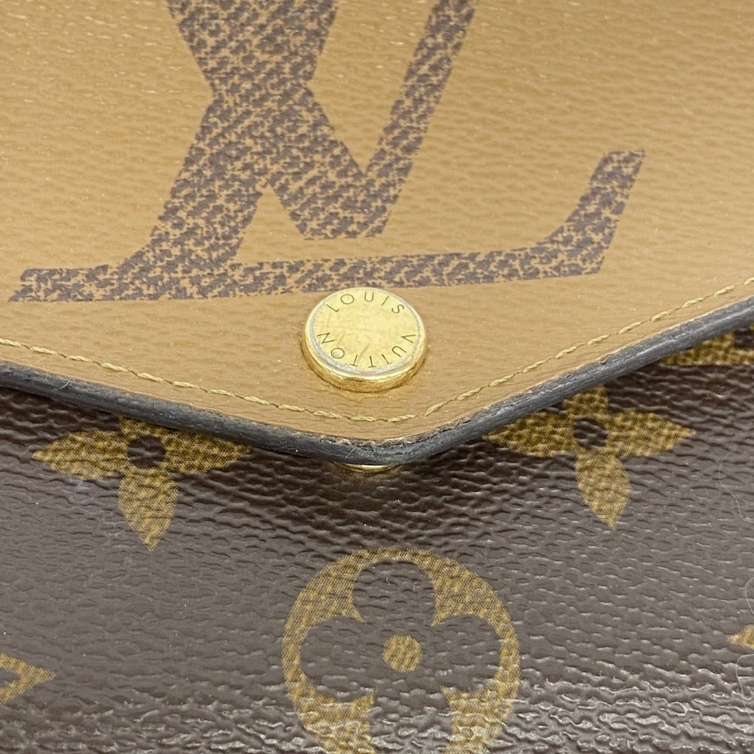 Cartier C de Ring - 15