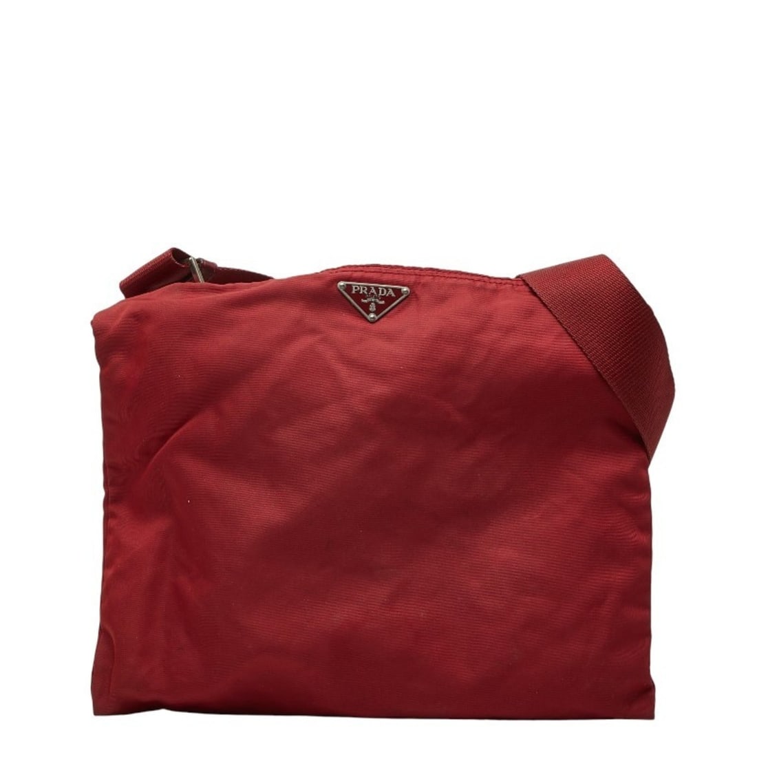 Prada Tessuto Triangle Logo Plate Crossbody Shoulder Bag in Red Nylon for Women: --- Catalog ---Category: SizeSize (HxWxD): 25.5cm x 29.5cm x 5.00mm / 10.03'' x 11.61'' x 0.19''Category: DesignType: Shoulder bagColor: Red colorGender: WomenMaterial: Nylon Category: GeneralBrand: