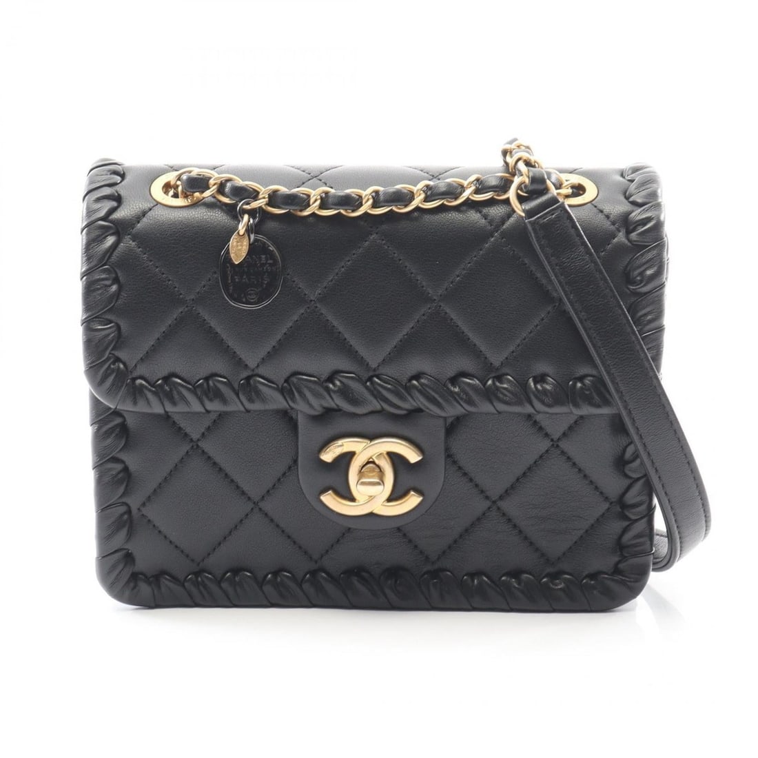 CHANEL Matelasse Shoulder Bag, Lambskin Leather, Women's, Black, AS2496: --- Catalog ---Category: SizeSize (HxWxD): 15cm x 18.5cm x 4cm / 5.9'' x 7.28'' x 1.57''Category: DesignType: Shoulder bagColor: BlackGender: WomenMaterial: Leather Hardware Color: GoldLeather/Fur