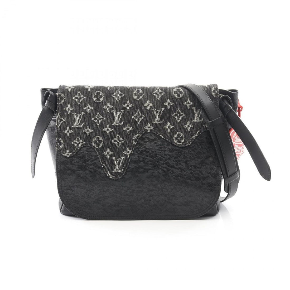 Louis Vuitton x NIGO Busas Tokyo Shoulder Bag, Canvas, Leather, Monogram Denim, Men's, Black, M45971: --- Catalog ---Category: SizeSize (HxWxD): 26cm x 30cm x 11cm / 10.23'' x 11.81'' x 4.33''Category: DesignType: Shoulder bagColor: Black, NoirGender: Men,WomenMaterial: Monogram Denim , Leather Catego