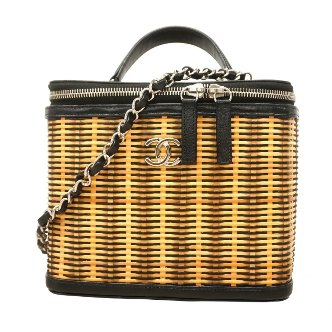 Chanel Bag/Vanity Bag Chain Shoulder Leather Rattan Black Brown Women's: --- Catalog ---Category: SizeSize (HxWxD): 17.5cm x 20cm x 13cm / 6.88'' x 7.87'' x 5.11''Category: DesignType: Vanity bagColor: Black, BrownGender: WomenMaterial: Leather Hardware Color: SilverCatego
