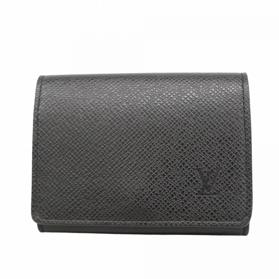 Louis Vuitton Taiga Business Card Holder, Envelope Carte de Visite NM M64595, Noir, Men's: --- Catalog ---Category: DesignType: Card caseColor: NoirGender: MenCategory: GeneralMPN: M64595Brand: Louis VuittonCategory: Physical PropertiesSize (HxWxD): 8cm x 10.5cm x 1.5cm / 3.14'' x 4.13'' x