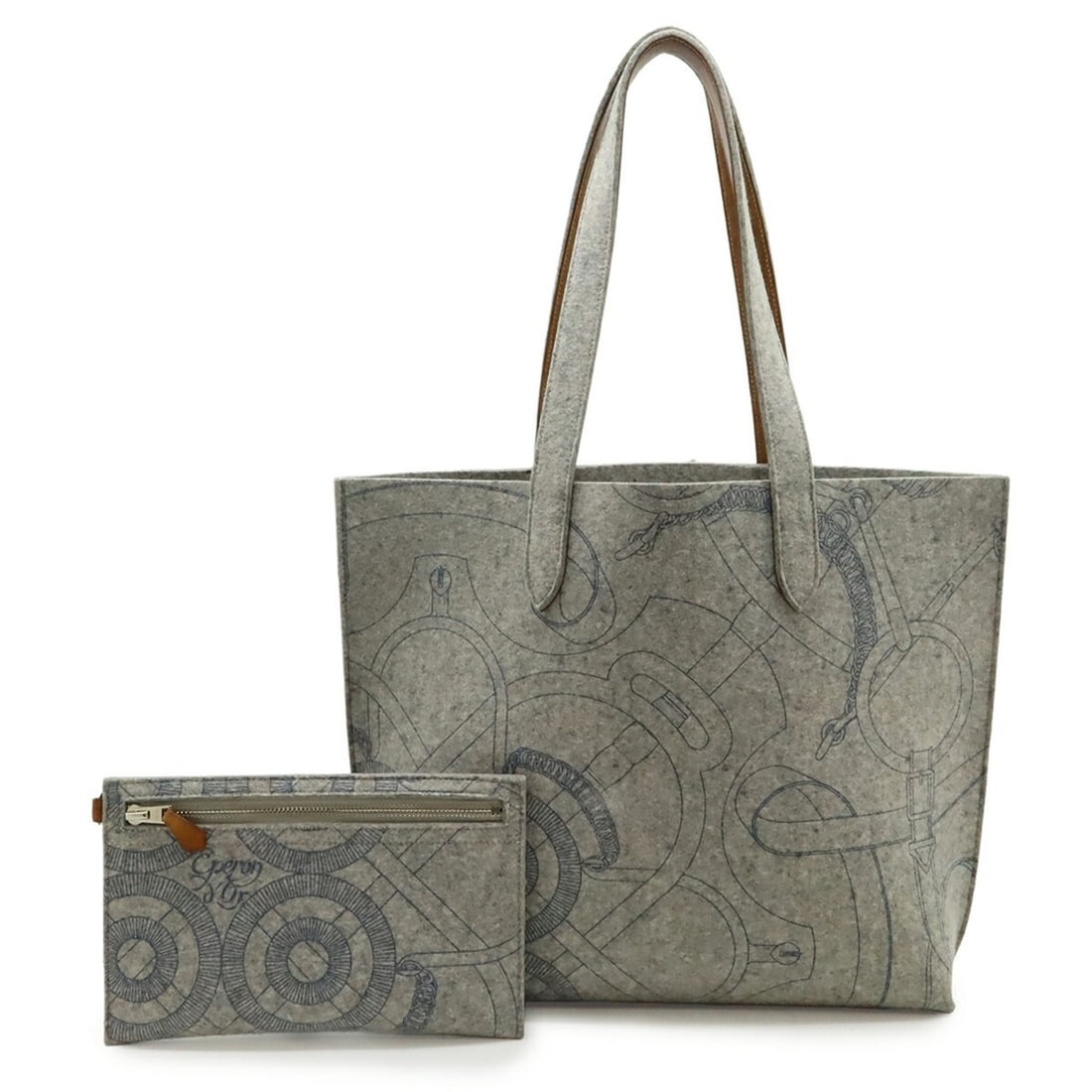 HERMES Karimi MM Tote Bag, Large Tote, Handbag, Felt and Leather, Gray Brown, ?L Stamped: --- Catalog ---Category: SizeSize (HxWxD): 30cm x 40cm x 9cm / 11.81'' x 15.74'' x 3.54''Category: DesignType: Handbag, Tote bagColor: Brown, GrayStyle: CasualGender: WomenMaterial: Felt , Leather Cat