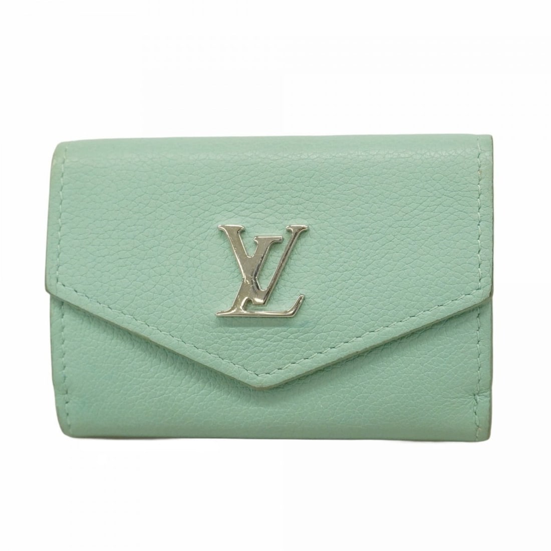 Louis Vuitton Portefeuille Lock Mini Tri-fold Wallet M81885 Mist Green Women's: --- Catalog ---Category: SizeSize (HxWxD): 7cm x 10cm x 2.5cm / 2.75'' x 3.93'' x 0.98''Category: DesignType: Wallet (tri-fold)Color: GreenGender: WomenCategory: GeneralMPN: M81885Brand: Louis Vuitton