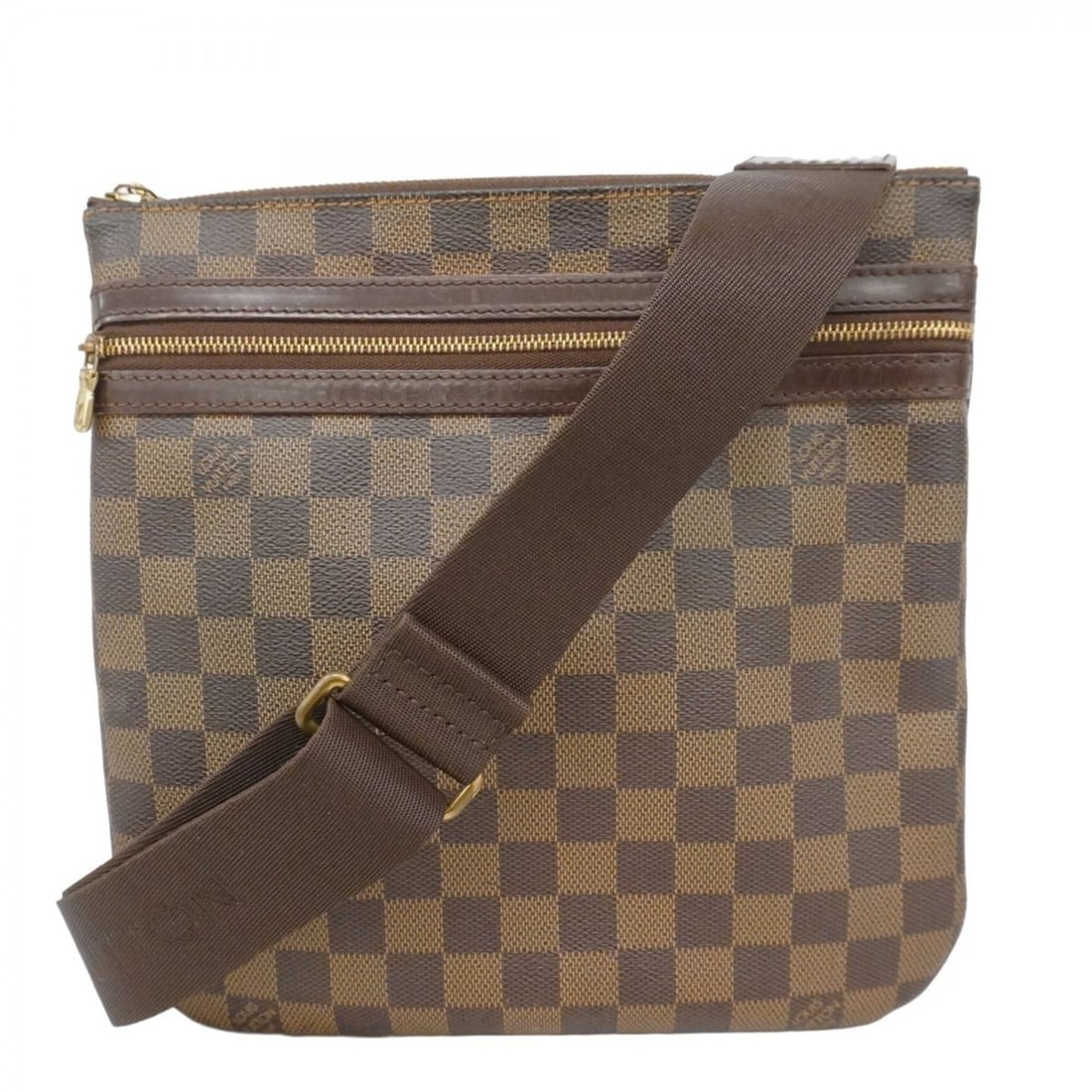 Louis Vuitton Damier Pochette Bosphor Ebene Shoulder Bag N51111 Men's: --- Catalog ---Category: SizeSize (HxWxD): 26cm x 26cm x 2cm / 10.23'' x 10.23'' x 0.78''Category: DesignType: Shoulder bagColor: EbeneGender: MenCategory: GeneralMPN: N51111Brand: Louis Vuitton--- It