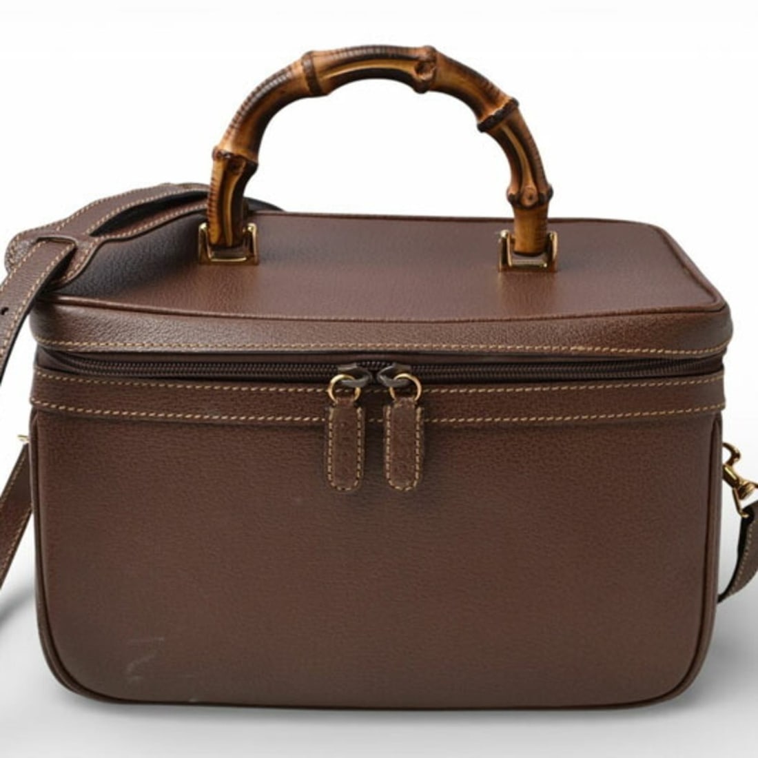 Gucci Bamboo Handbag Vanity Case 2-Way GUCCI Leather Brown with Strap: --- Catalog ---Category: SizeSize (HxWxD): 16cm x 29cm x 17cm / 6.29'' x 11.41'' x 6.69''Strap Length: 104cm - 115cm / 40.94'' - 45.27''Handle Length: 24cm / 9.44''Category: DesignType: Handbag,