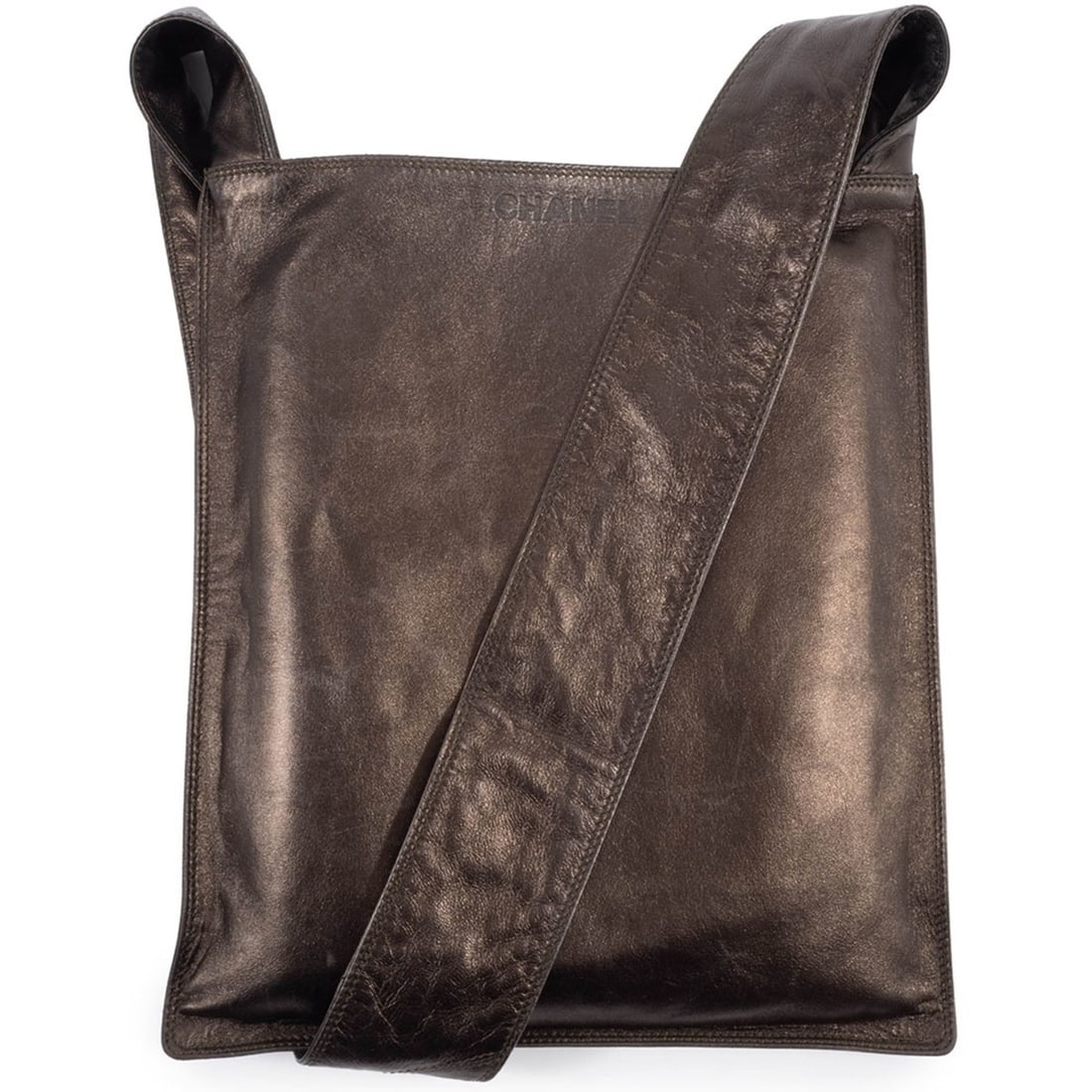 Chanel Metallic Shoulder Bag, Brown Leather, Men's Sacoche: --- Catalog ---Category: SizeSize (HxWxD): 35cm x 31cm / 13.77'' x 12.2''Category: DesignType: Shoulder bagColor: BrownGender: MenMaterial: Leather Category: GeneralBrand: ChanelCountry of Origin: Ita